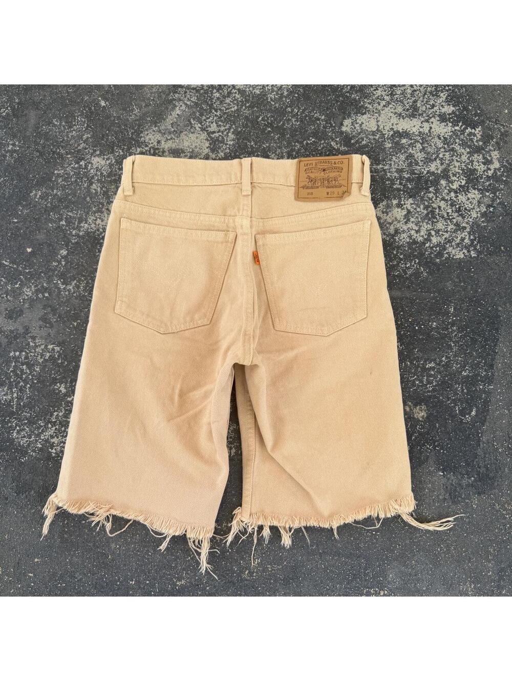Vintage Boot Orange Tab Cream Cut Shorts
